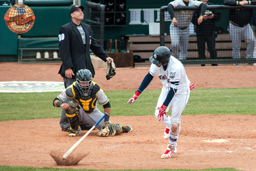 Sox eat the Bees 5-4